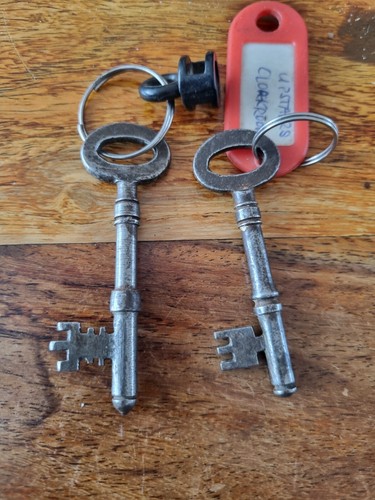 Vintage bunch keys - bunch,