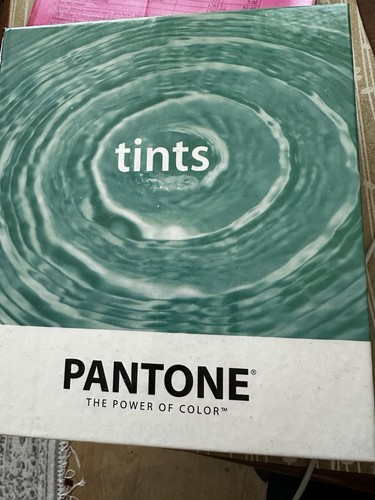Pantone the power - power, color
