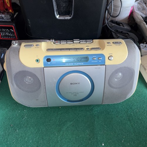 Sony cfd e100l portable - sony,
