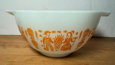 #441 PYREX CINDERELLA MIXING