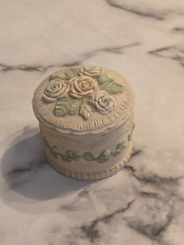 Floral lidded trinket - , box