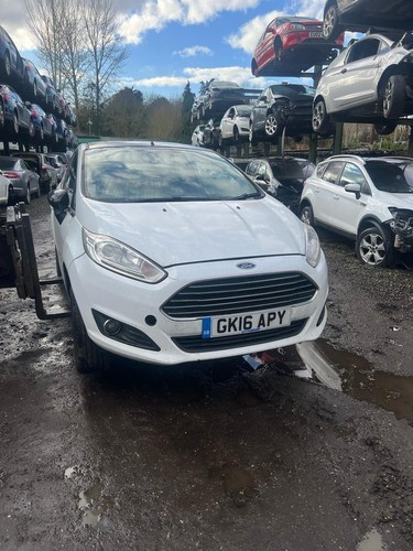 2016 ford fiesta zetec - fiesta, white