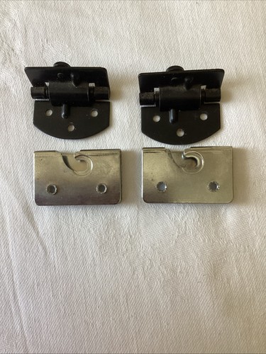 Pair dust cover - hinges, vtg