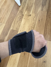 Nike Wrist And Thumb Wrap Support Black 