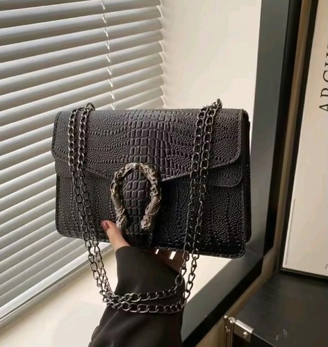 Black crocodile leather - black,