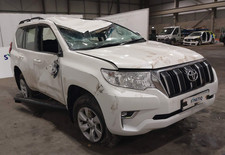 WHEEL HUB FRONT RH TOYOTA LAND