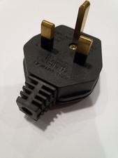 2x UK plug head with 5amp fuse. new