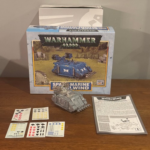 Warhammer 40k space marine - space,