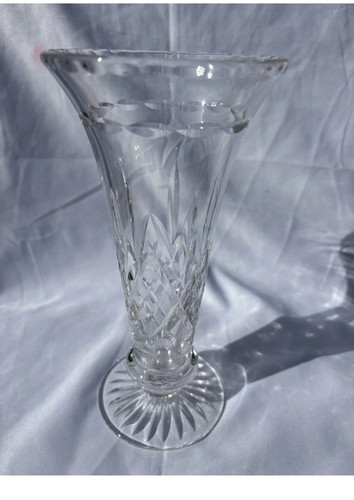 Vintage crystal cut - cut, flower