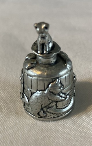 Vintage williams pewter - a.,