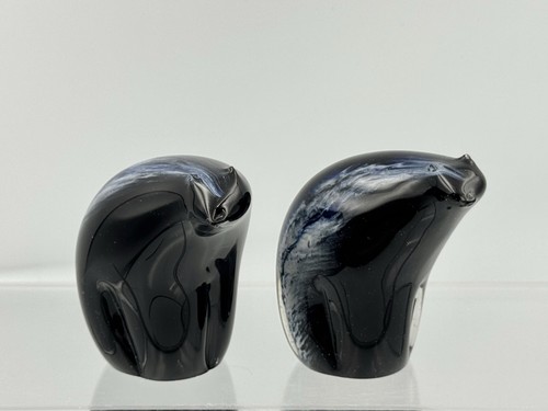 Hand blown art - 2x, badger