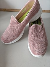 Skechers Size 7 Pink Goga Mat Slip On Trainers Womens