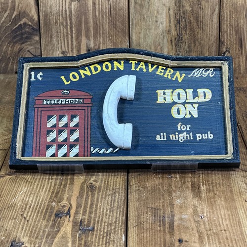Vintage london tavern pub - london,