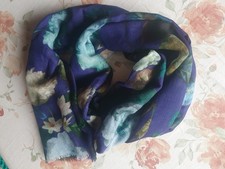 POWDER Scarf