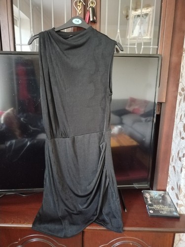 Little black dress - little,