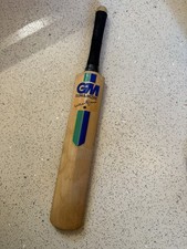 VINTAGE CRICKET BAT GUNN &