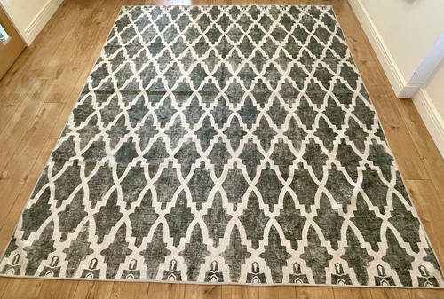 Soraya trellis sage rug - sage,