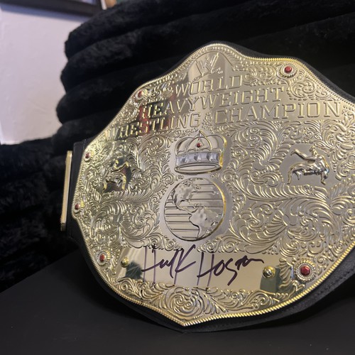 Hulk hogan signed big gold - hulk,