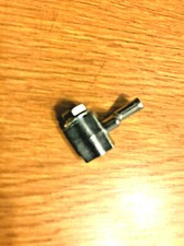 Lawnmower drive cable end