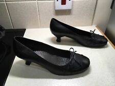 Caprice Ladies Leather Court