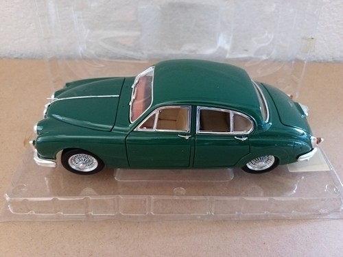 Maisto jaguar mark - jaguar, ii
