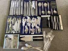 ONEIDA Community Stainless - Will o' the Wisp Pattern  Cutlery Set