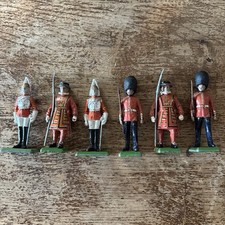 BRITAINS LTD. SIX DIECAST MILITARY FIGURES C1984 CTM BEEFEATER GUARD