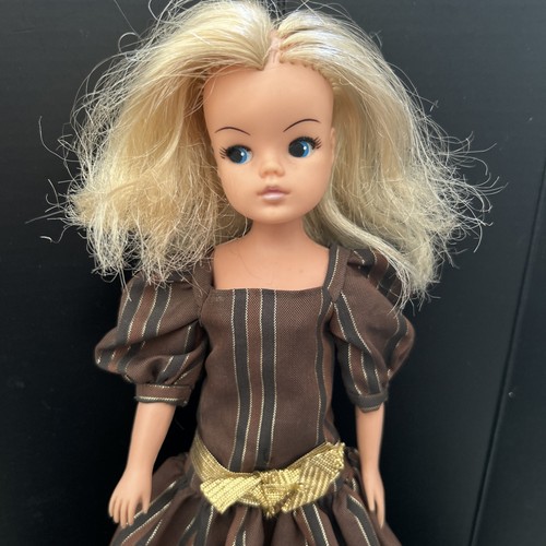 Vintage sindy doll gen 1077 - gen,