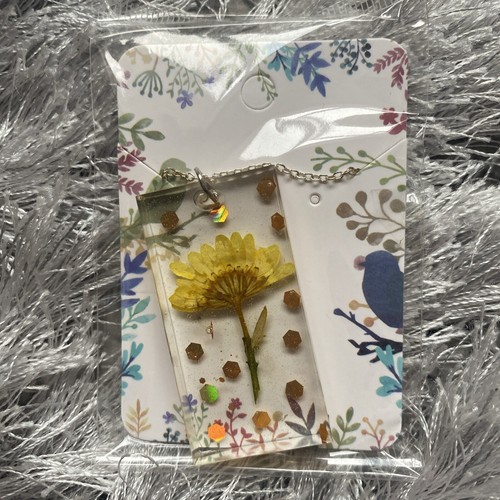 Handmade resin necklace dried - handmade,