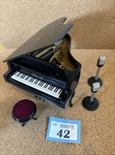 Sylvanian Families Grand Piano Stool And 2 Mikes