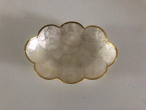Gold edge oval capiz shell - oval,