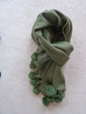 Women's/Unisex forest green long wool wrap/scarf w/fur "pom-pom" at ends BNWOT