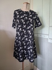 Ladies Glamorous Size 8 Floral