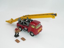 Corgi 64 Working Conveyor on Forward Control Jeep w/ figure & Sacks * original *