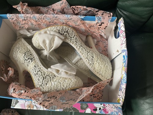 Irregular choice mal bow - e,