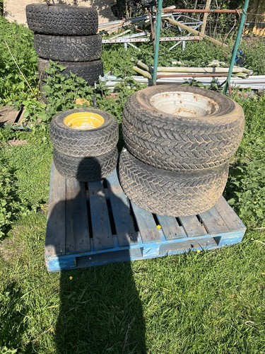 John deere compact tractor - deere,