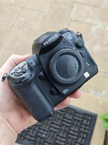 Fujifilm pro body only - pro,
