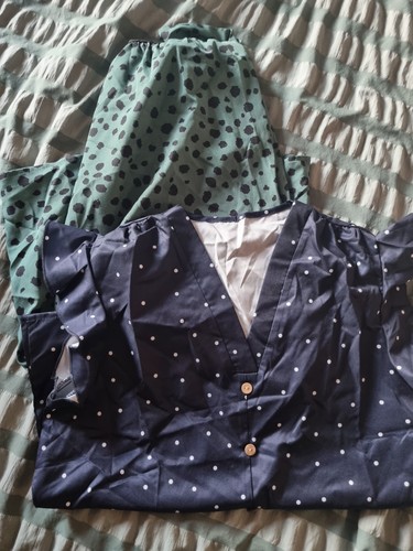 Woman clothing bundle size - bundle,