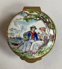 Toye Kenning Spencer 'Sailor and girl' Enamel Pill Box