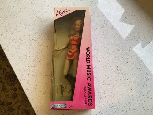 Kylie minogue figure - figure, world