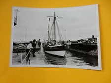 tn54  SHIP MARINA HULL  1983