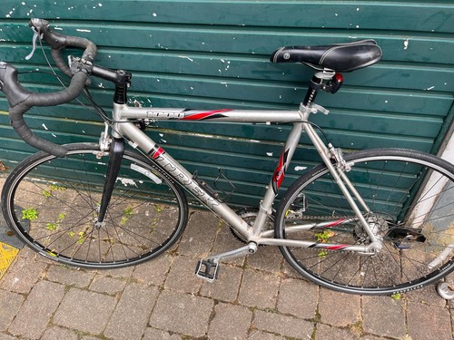 Trek 1000 road bike 52cm - bike,