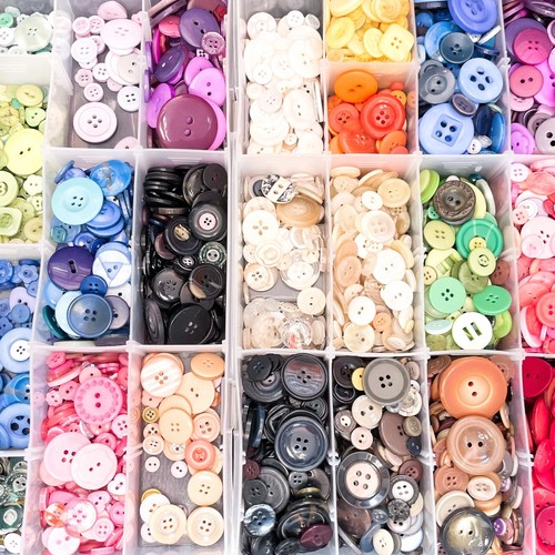 Bulk bag buttons job - buttons,