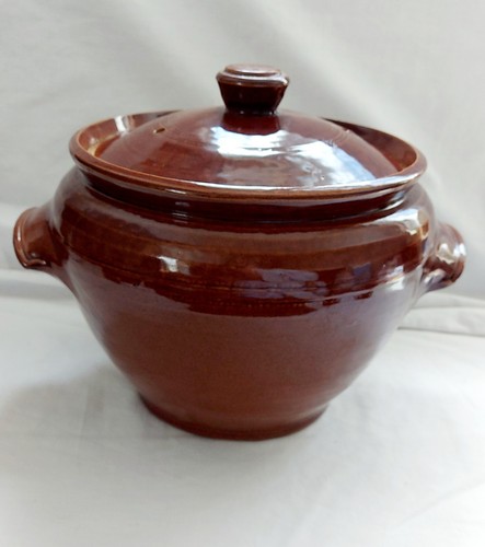 Pint covered casserole pot - 6,