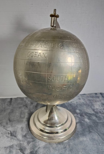 Vtg silver metal - vtg, world