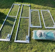 Niewiadow 6 x 4 ft caged