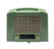 Ekco U122 Valve Radio Green