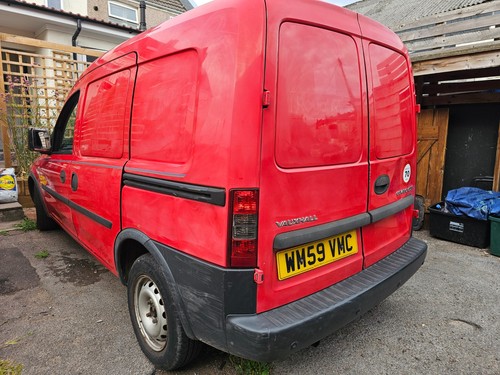 2009 vauxhal combo 1700 3 - vauxhal,