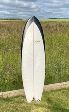 Cord Flying Vee 5’8 Twin fin Fish Surfboard Futures