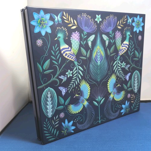 Metal flat tin birds of - m&s,